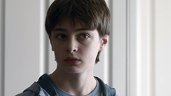 アビー・ウォーカー（ダーニャ・グリヴァー）